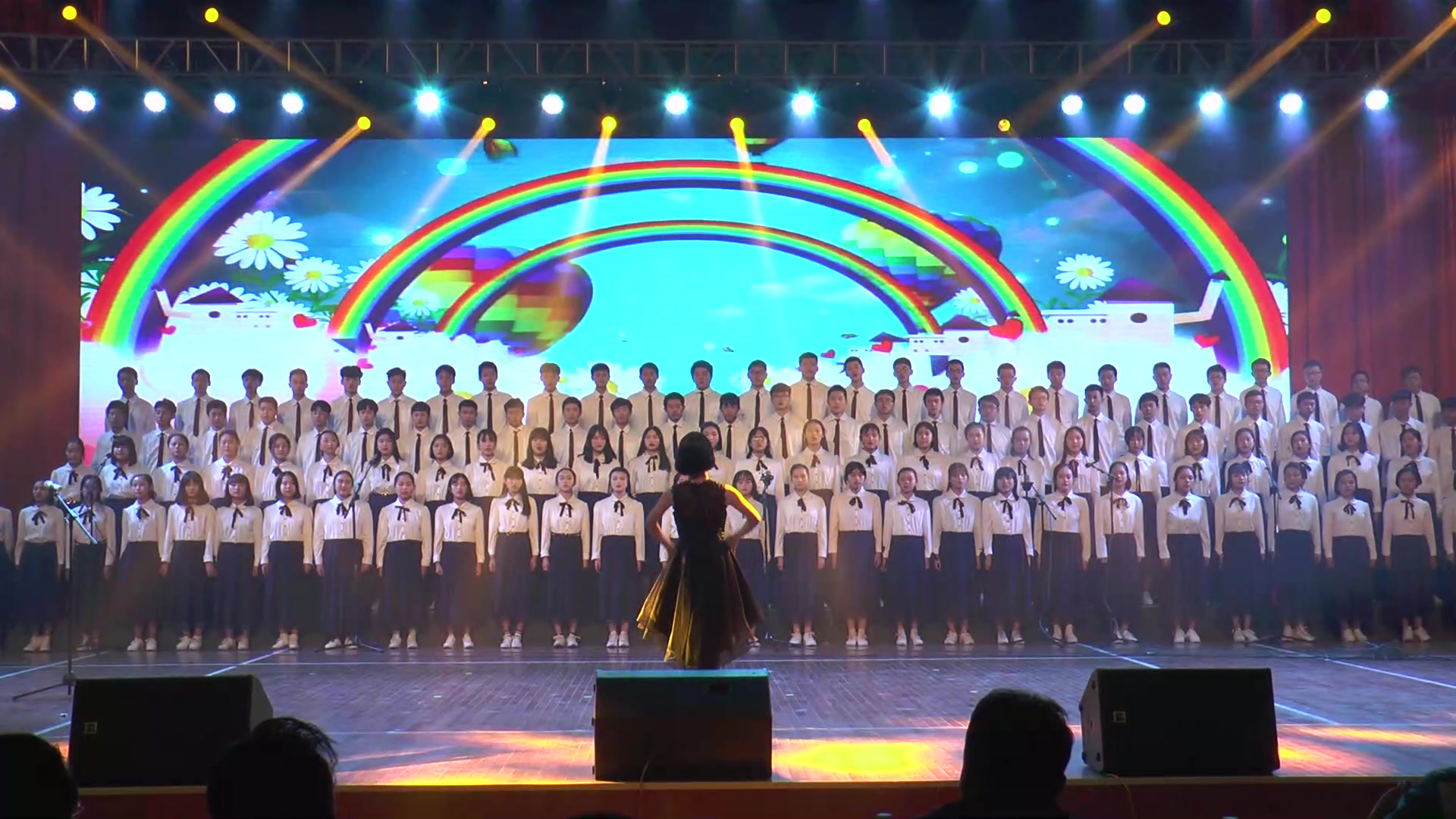 最美是你——岳陽市第十五中學2018年元旦文藝匯演璀璨綻放